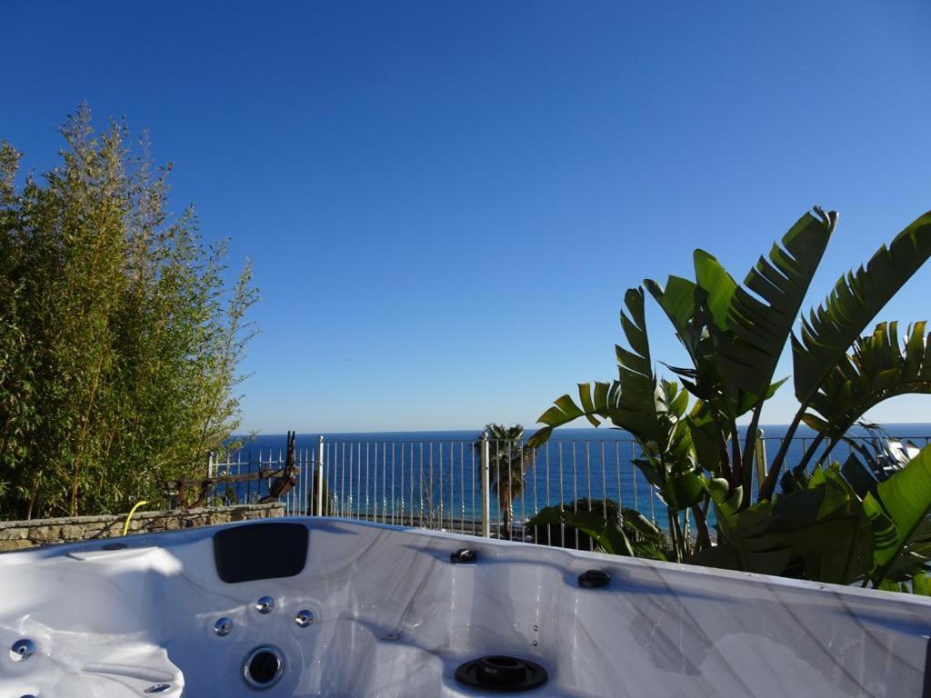 Villetta Sole Mare Santo Stefano al Mare Ngoại thất bức ảnh