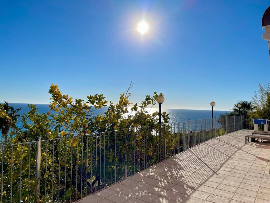Villetta Sole Mare Santo Stefano al Mare Ngoại thất bức ảnh
